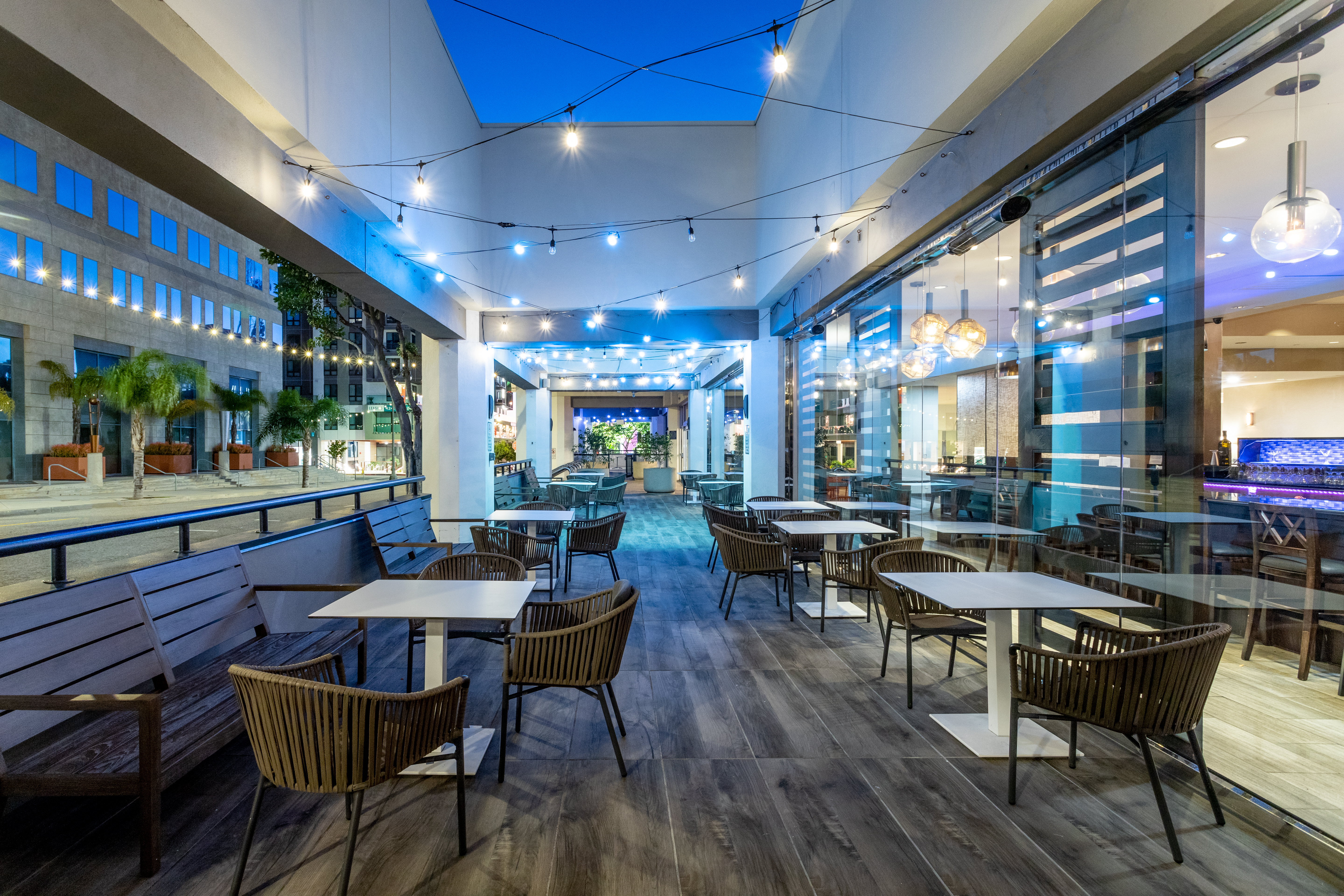 blū restaurant and lounge patio